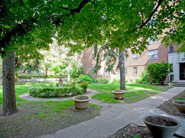 Chatsworth Apartments Bachelor