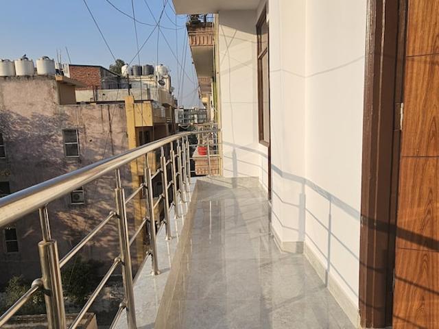 Chattarpur 2 Bedroom 800 Sq. Yd. Builder Floor in Chattarpur Delhi Listing ID: #10126