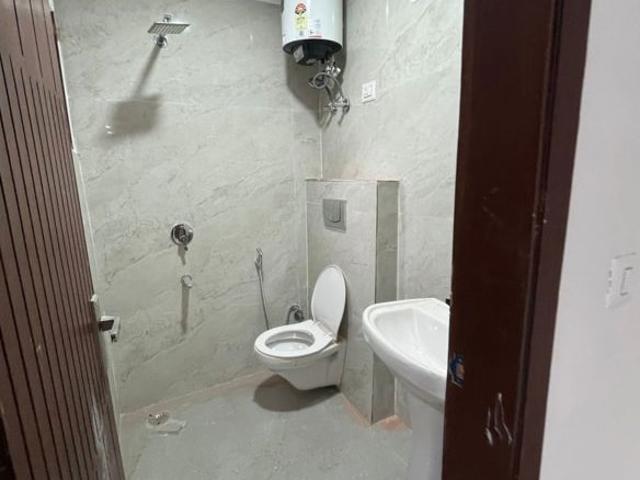 Chattarpur 2 Bedroom 850 Sq. Yd. Builder Floor in Chattarpur Delhi Listing ID: #10203