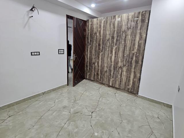 Chattarpur 3 Bedroom 125 Sq. Yd. Builder Floor in Hargobind Enclave Delhi Listing ID: #9507