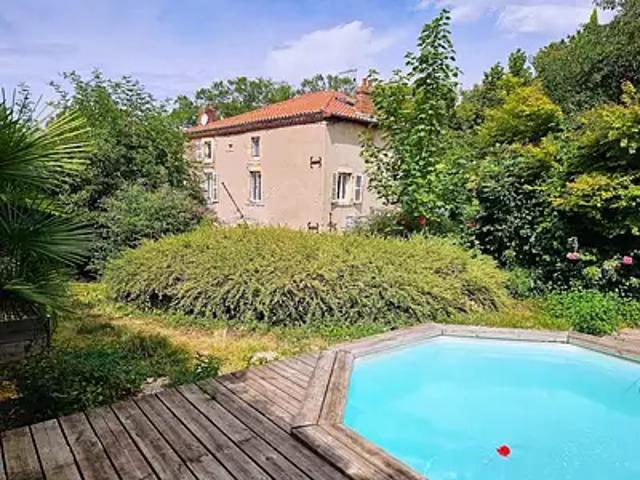 Chauriat 63117 Achat / Vente maison 7 pièces t7 piscine jardin