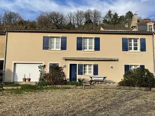 Chauvigny 86300 Achat / Vente maison 5 pièces t5 terrasse parking
