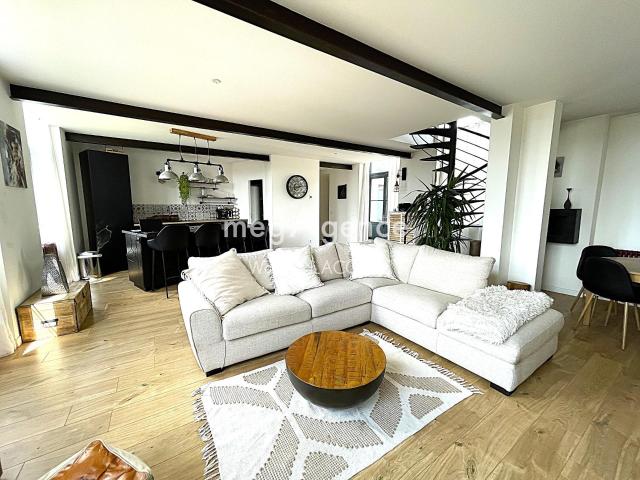Chavenay, maison d'environ 145 M² totalement rénovée