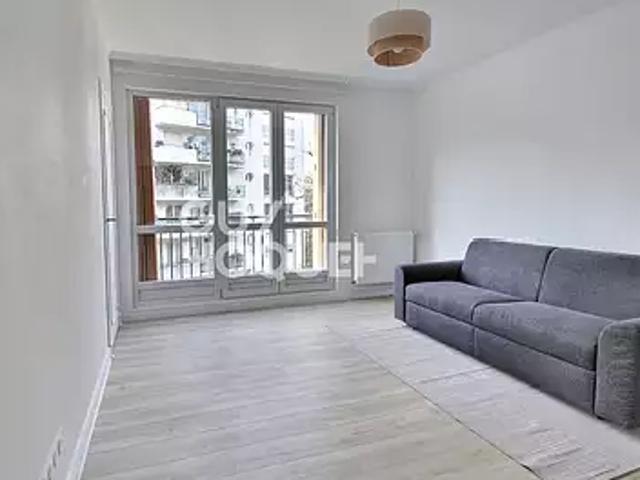 Chaville 92370 Location appartement 1 pièce t1 cave parking