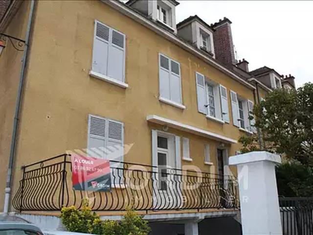 Chablis 89800 Location maison 4 pièces t4 au dernier étage terrasse