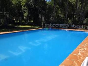 Se Vende Chacra Con Cabañas, piscina, arroyo, perforación y pino