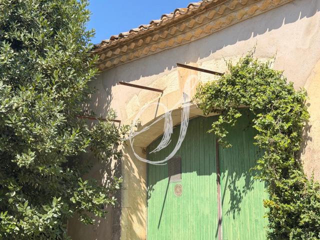 Chai à réhabiliter sur 800 m2 de terrain au coeur de Pignan
