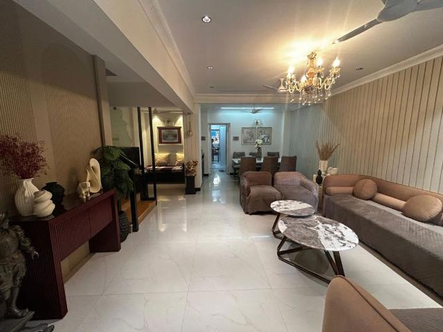 Chaitanya Tower 4 Bedroom 1800 Sq. Ft. Apartment in Prabhadevi Mumbai Listing ID: #10346