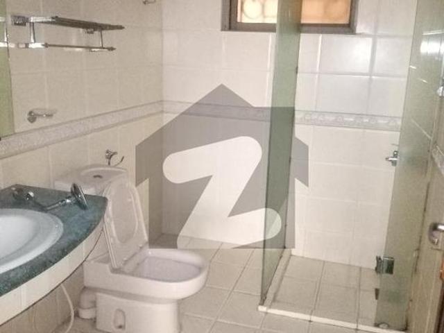 Chaklala Scheme 3 House For Sale Main Market 6 Beds D. D T.V Lounge Kitchen Near To Market Chaklala Scheme 3