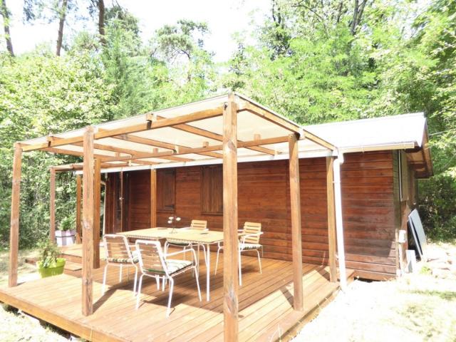 Chalet 3 pièces, 36 m² et 2 chambres de plain pied, avec terrasse
