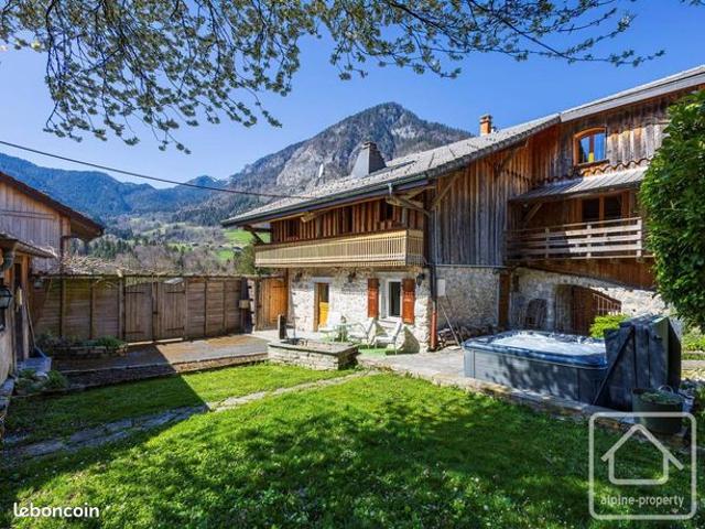 Chalet 10 pièces 248 m²