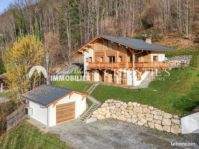 Chalet 10 pièces 269 m²