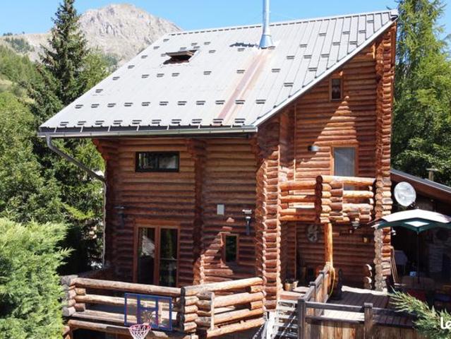 Chalet 10 pièces 200 m²