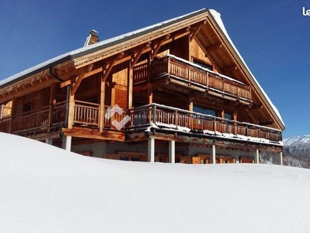 Chalet 10 pièces 425 m²