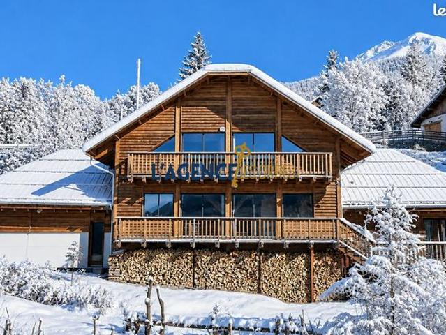 Chalet 11 pièces 259 m²