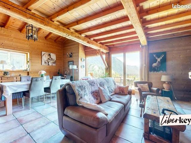 Chalet 11 pièces 294 m²