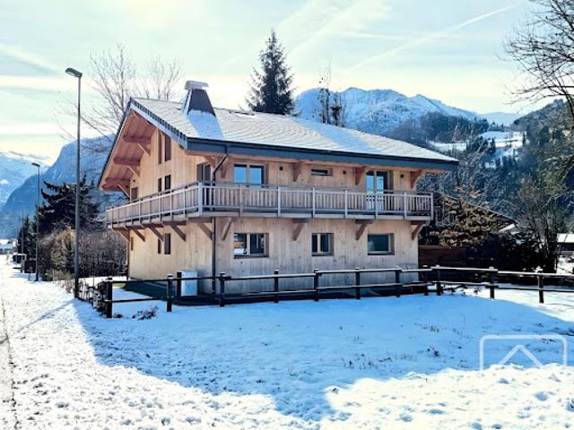 Chalet avec terrasse