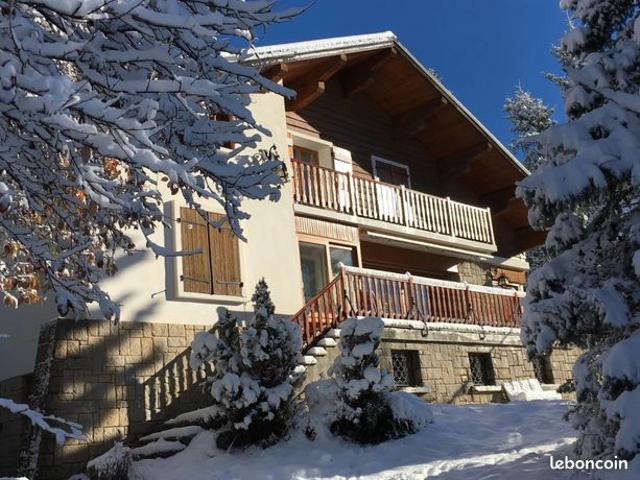 Chalet 12 pièces 288 m²