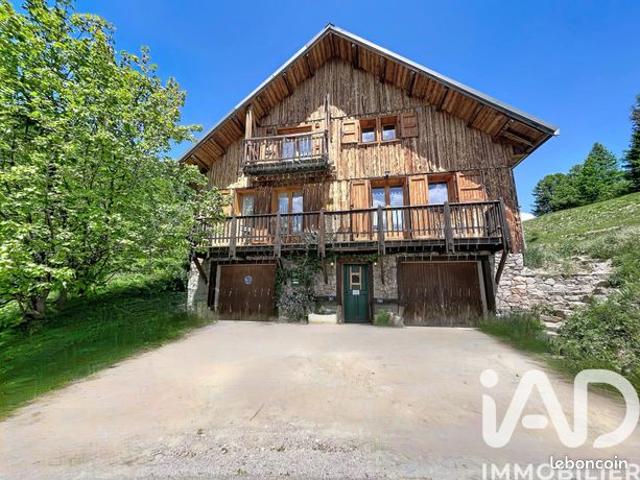 Chalet 13 pièces 183 m²