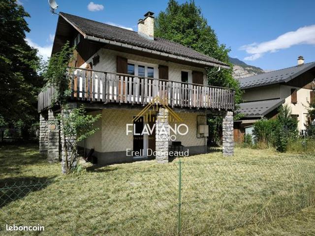 Chalet 13 pièces 110 m²