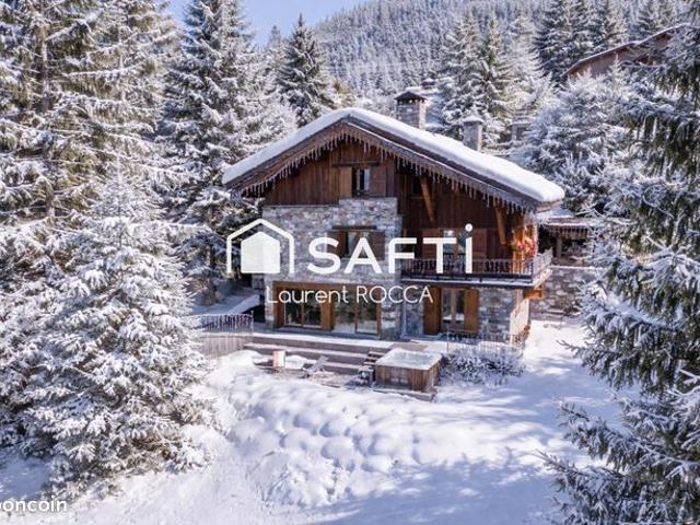 Chalet 13 pièces 328 m²