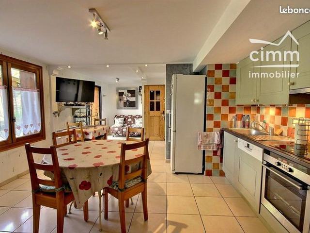 Chalet 14 pièces 266 m²