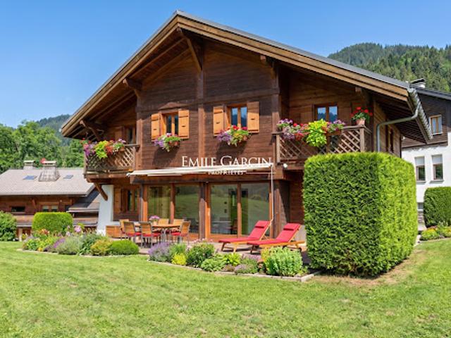 Chalet avec terrasse