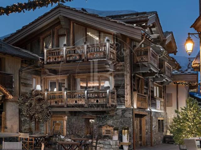 Chalet avec piscine