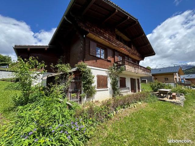 Chalet 7 pièces 121 m²