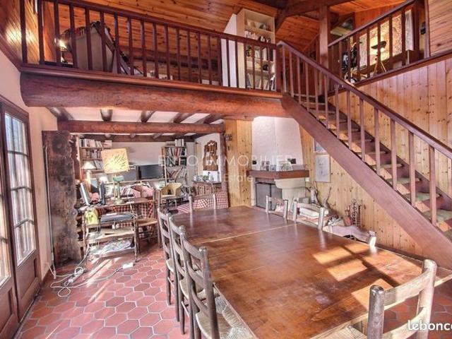 Chalet 7 pièces 138 m²