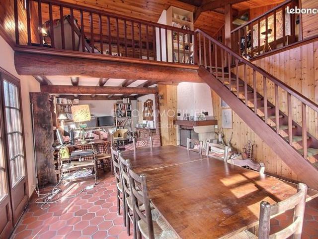 Chalet 7 pièces 138 m²