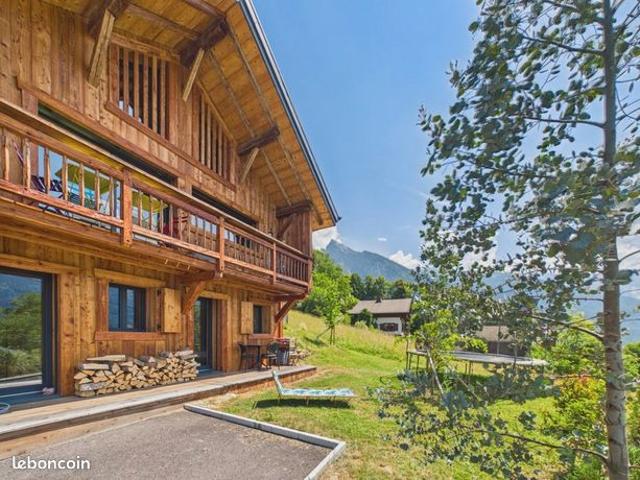 Chalet 7 pièces 130 m²