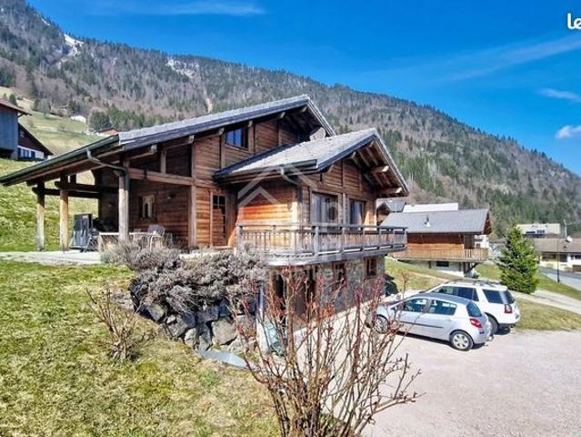 Chalet 7 pièces 155 m²