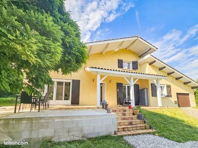 Chalet 7 pièces 150 m²