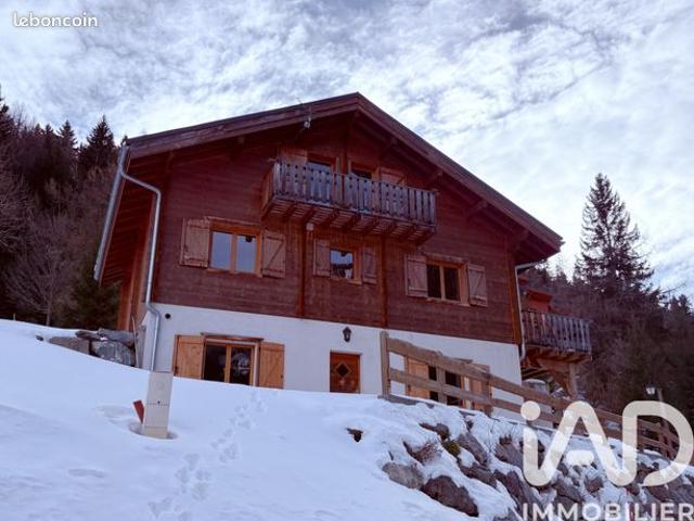 Chalet 7 pièces 150 m²