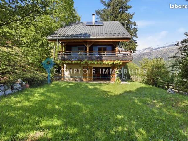 Chalet 7 pièces 166 m²