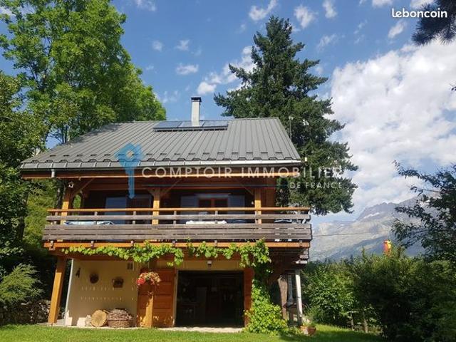 Chalet 7 pièces 166 m²