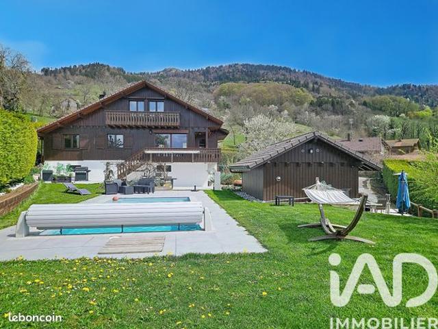 Chalet 7 pièces 160 m²