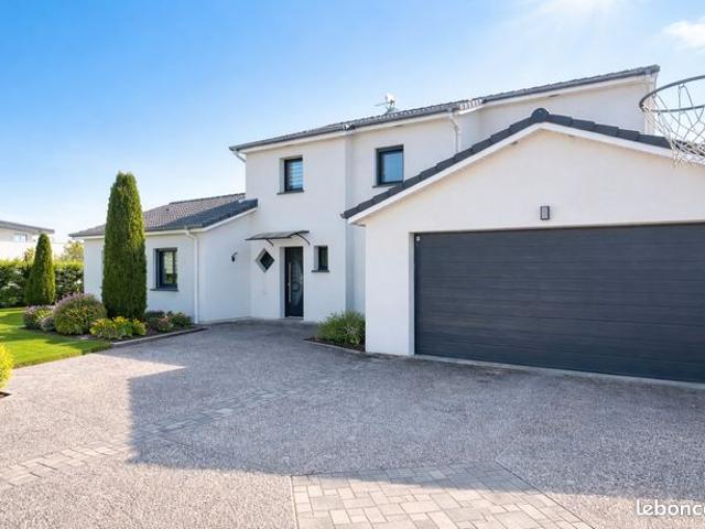 Chalet 7 pièces 185 m²