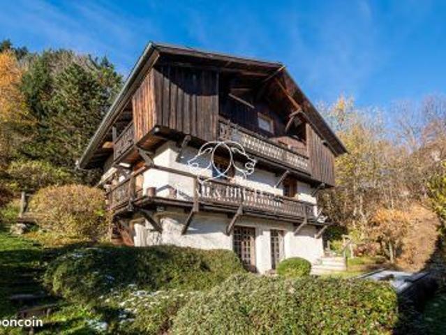 Chalet 7 pièces 180 m²