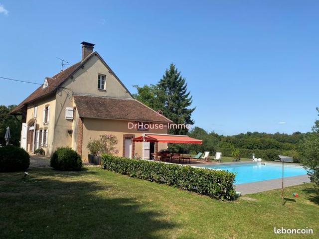 Propriété 7 pièces 208 m²