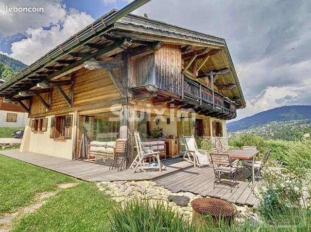 Chalet 7 pièces 252 m²