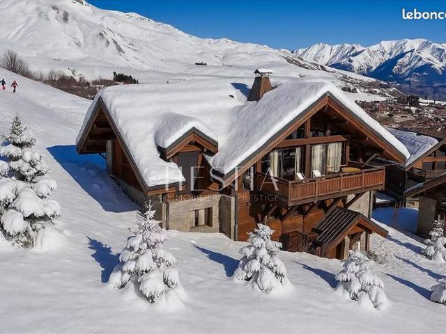 Chalet 7 pièces 265 m²