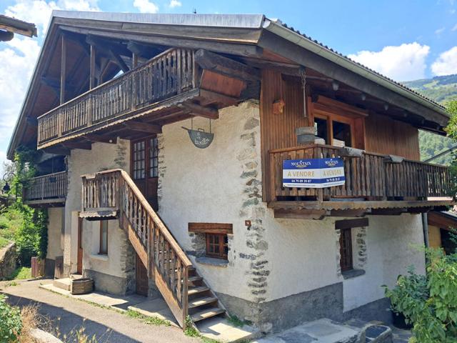 Chalet 7 pièces / 2 logements Bourg St Maurice