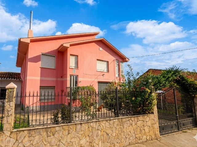 Chalet 4 dormitorios 713 m2 713m² Santibañez de Valdeiglesias