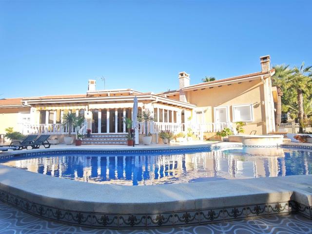 Chalet 4 dormitorios 398 m2 398m² Orihuela Costa