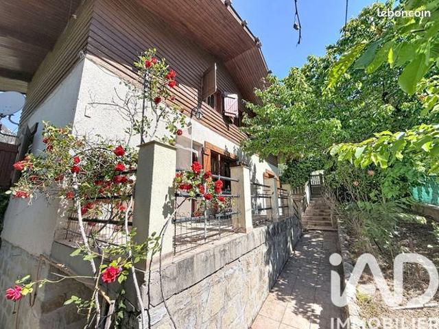 Chalet 4 pièces 100 m²