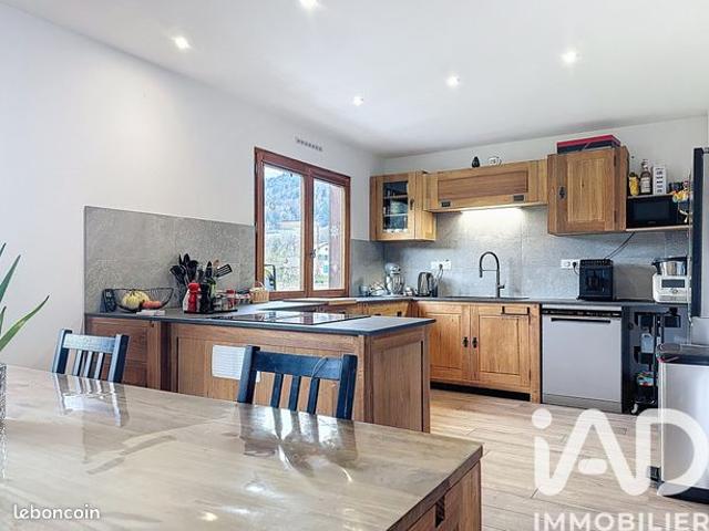 Chalet 4 pièces 103 m²
