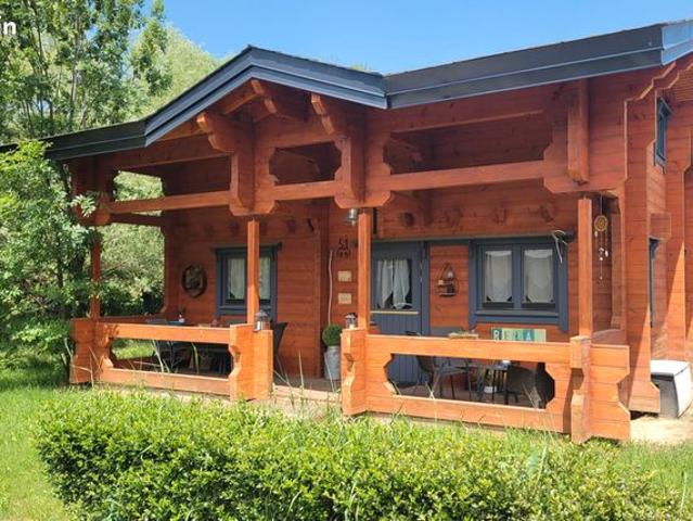 Chalet 4 pièces 1 m²