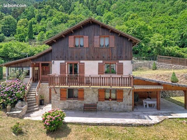 Chalet 5 pièces 146 m²